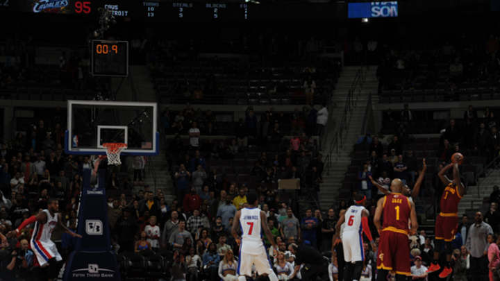 Video: Cavaliers' Dion Waiters hits game-winning buzzer-beater to top Pistons