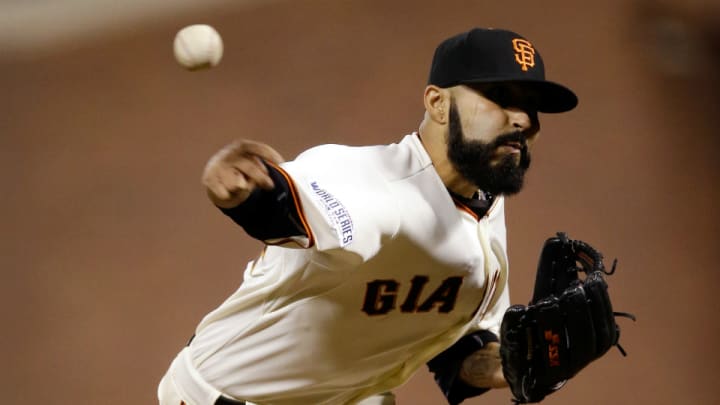 Reliever Sergio Romo signs two-year, $15 million deal with Giants Reliever Sergio Romo signs two-year, $15 million deal with Giants
