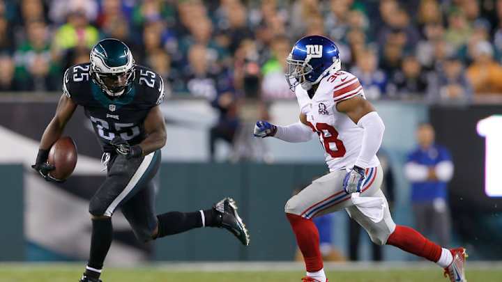 Giants sign WR Ogletree, CB Fenner in wake of injuries