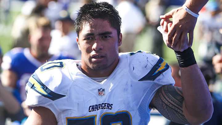 Manti Te'o still gets upset by trash talk about his fake girlfriend