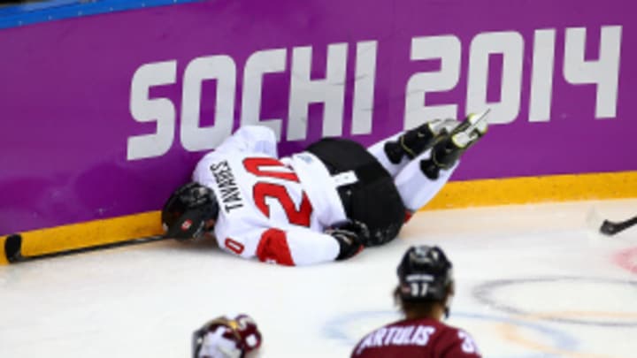 Report: John Tavares out for season with torn MCL