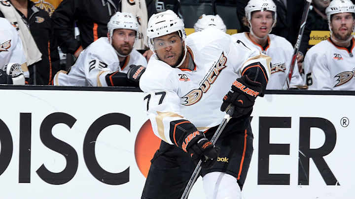 Ducks re-sign Devante Smith-Pelly to two-year contract Ducks re-sign Devante Smith-Pelly to two-year contract