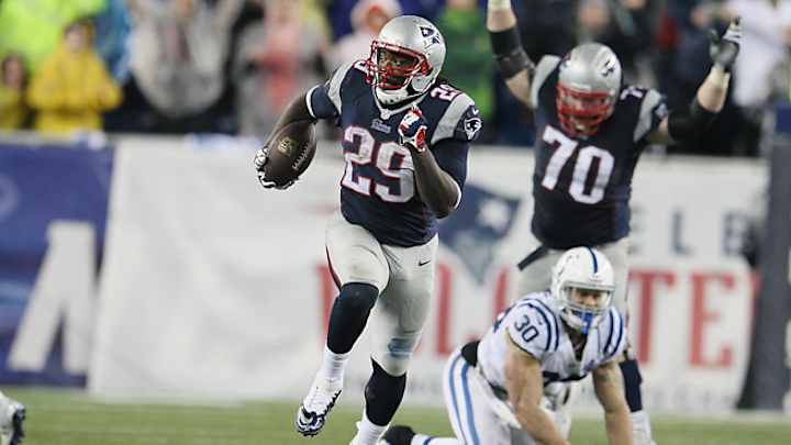 LeGarrette Blount, defense give Patriots retro look in defeat of Colts