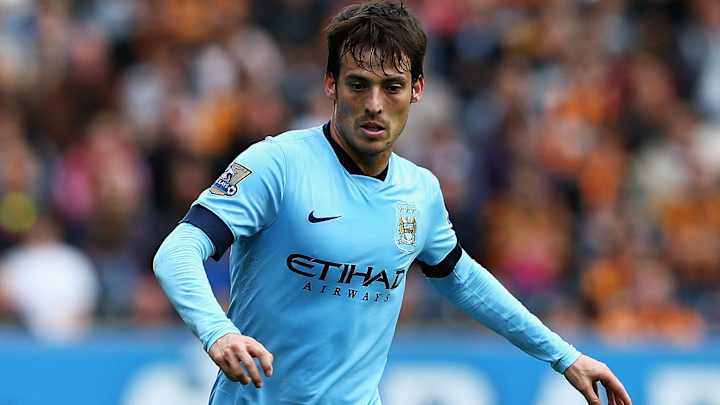 Manchester City's David Silva out three weeks with knee injury