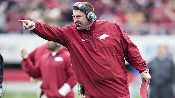 Arkansas hires Robb Smith as defensive coordinator Arkansas hires Robb Smith as defensive coordinator