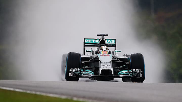 Mercedes' Lewis Hamilton takes pole at Malaysian Grand Prix