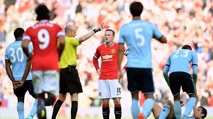 Rooney scores, gets ejected as Manchester United hangs on vs. West Ham