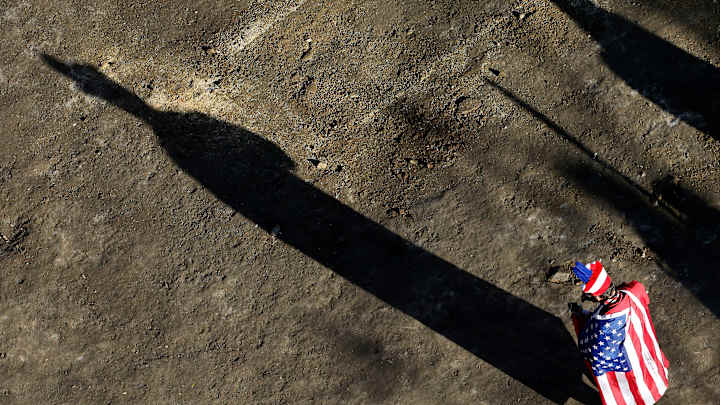 SOCHI SCENE: Casting a shadow