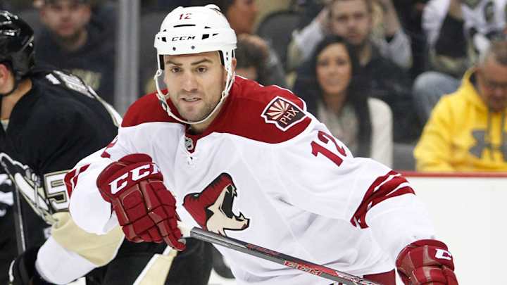 Blues invite free agent Paul Bissonnette to training camp Blues invite free agent Paul Bissonnette to training camp