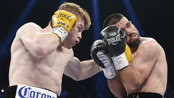 Canelo Alvarez rebounds by stopping Alfredo Angulo in 10th