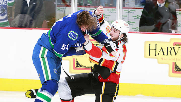 Top Line: Canucks, Flames wage old-fashioned line brawl; more links