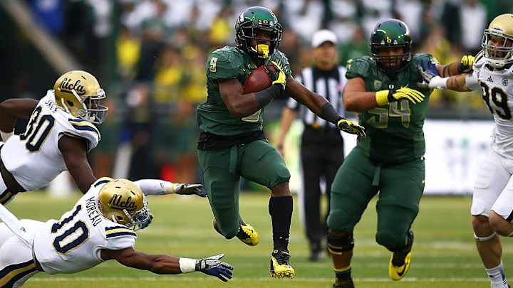 Behind stable of talented tailbacks, Oregon's offense more than Mariota Behind stable of talented tailbacks, Oregon's offense more than Mariota