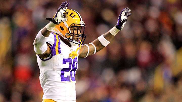 LSU DB Jalen Mills practices with team