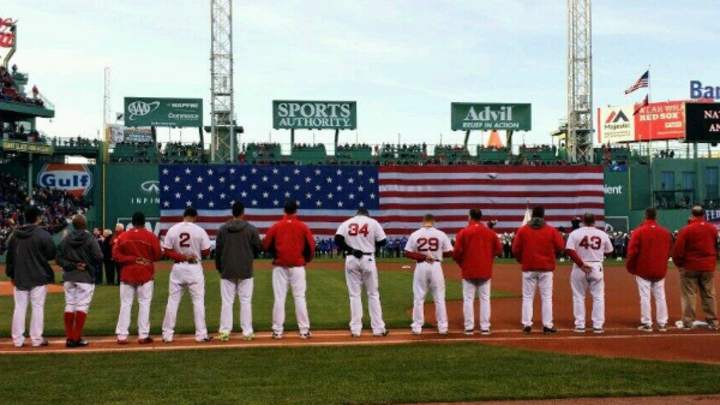 Boston Red Sox honor Boston Marathon victims before Sunday's game Boston Red Sox honor Boston Marathon victims before Sunday's game