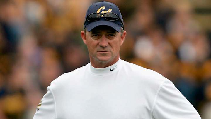 Lovie Smith says Bucs proceeding as if OC Jeff Tedford won't return