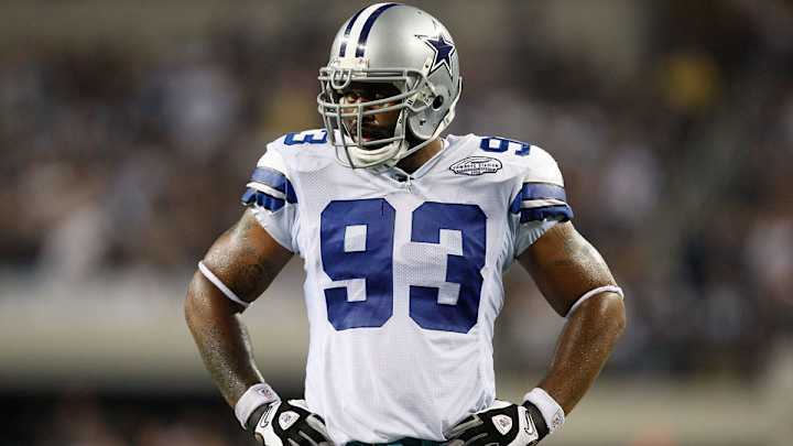 Cowboys place Ronald Leary, Anthony Spencer on PUP list