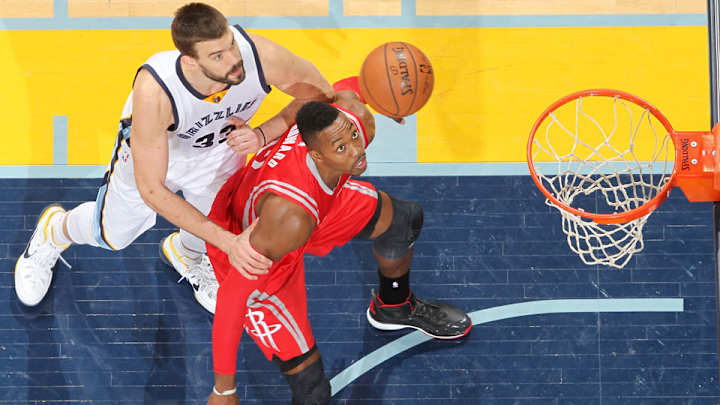 Rockets' Dwight Howard (knee) out Monday vs. Knicks