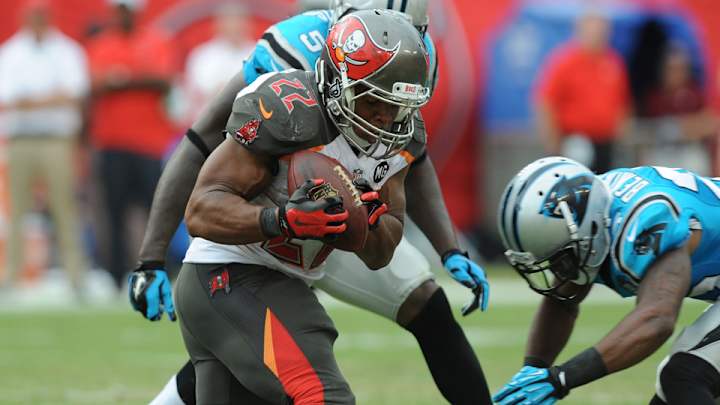 Buccaneers RB Doug Martin misses practice with ankle injury
