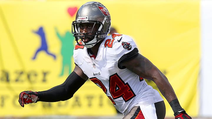 Darrelle Revis released by Buccaneers