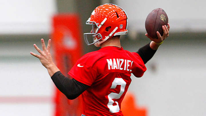 Johnny Manziel practices with Browns at rookie minicamp