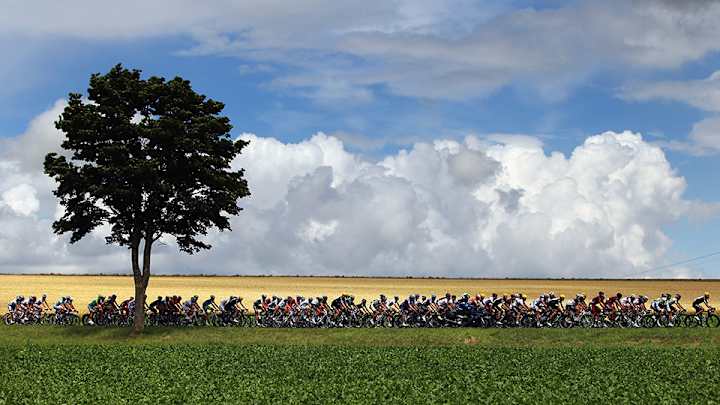 Tour de Tech: Staging the World's Greatest Bike Race Tour de Tech: Staging the World's Greatest Bike Race