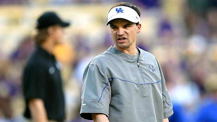 Troy hires Kentucky coordinator Neal Brown as new head coach