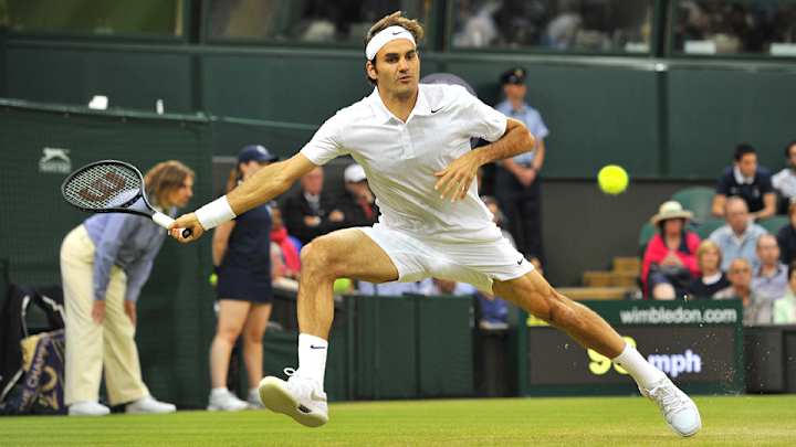 Federer, Nadal, Sharapova all advance on a rainy day at Wimbledon