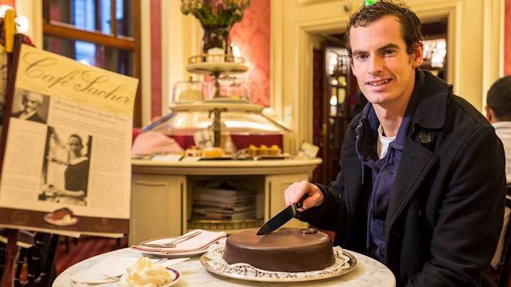 Tweets of the week: Murray eats sachertorte, Serena-Ivanovic mix-up