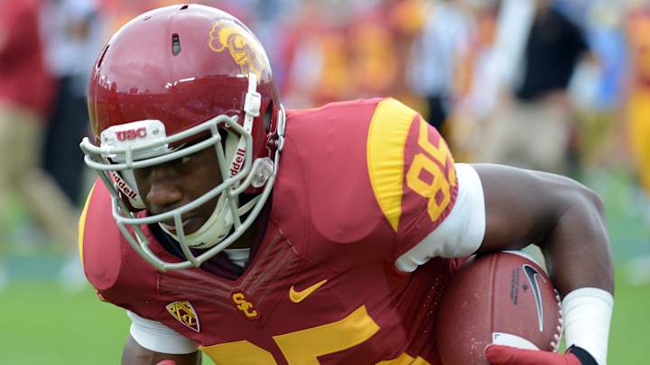 Report: Ex-USC receiver arrested for suspected domestic violence