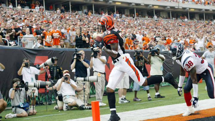 Late Bengals receiver Chris Henry to have number retired by high school