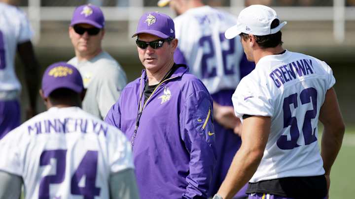 Vikings coach Mike Zimmer institutes pushup penalty