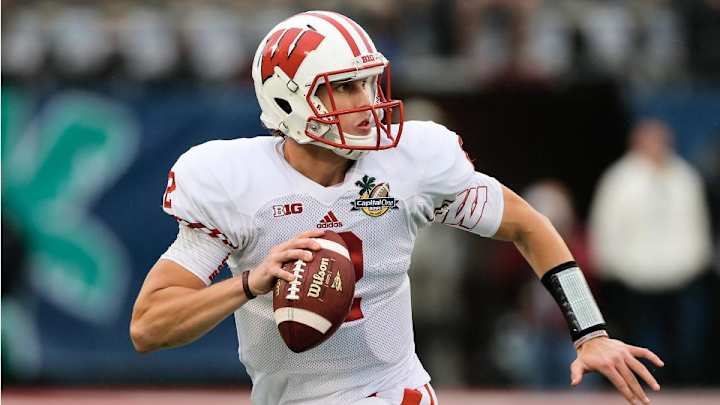 Wisconsin quarterback Joel Stave: The ‘yips’ are gone