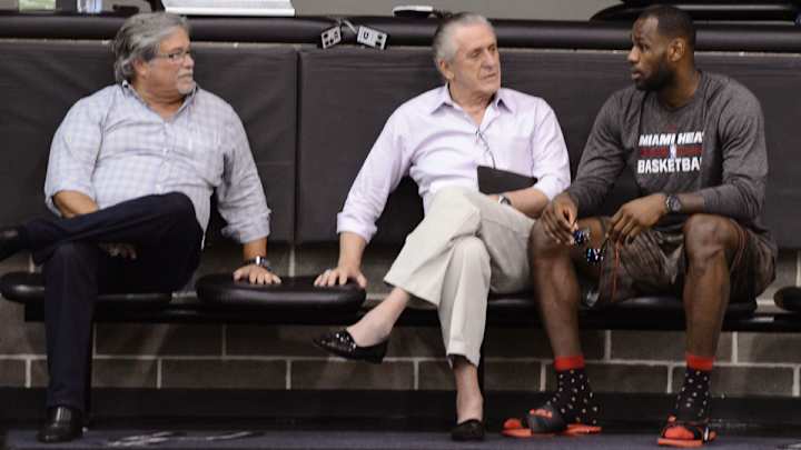 Reports: LeBron James, agent to meet with Heat's Pat Riley this week