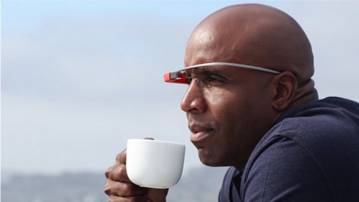 Barry Bonds posted a photo of himself wearing Google Glass