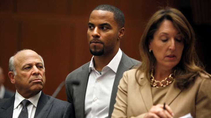 Former NFL player Darren Sharper won't face rape charges in Florida