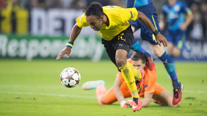 Dortmund dominates Arsenal in Champions League victory