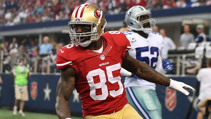 49ers TE Vernon Davis' status uncertain after ankle injury