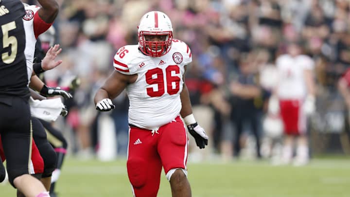 Nebraska defensive tackle Aaron Curry will transfer