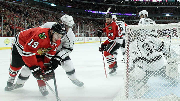 Chicago Blackhawks try to go up 2-0 on LA Kings in NHL playoffs