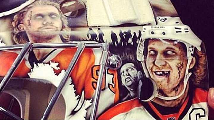 Zombie Wayne Simmonds on Flyers goalie Steve Mason's new mask