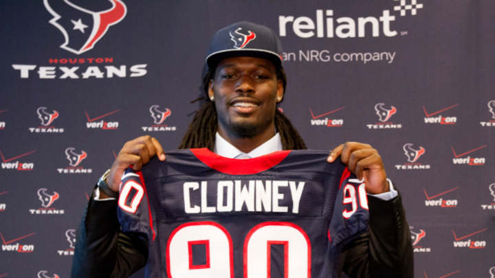 Jadeveon Clowney agrees to 4-year, $22 million deal with Texans