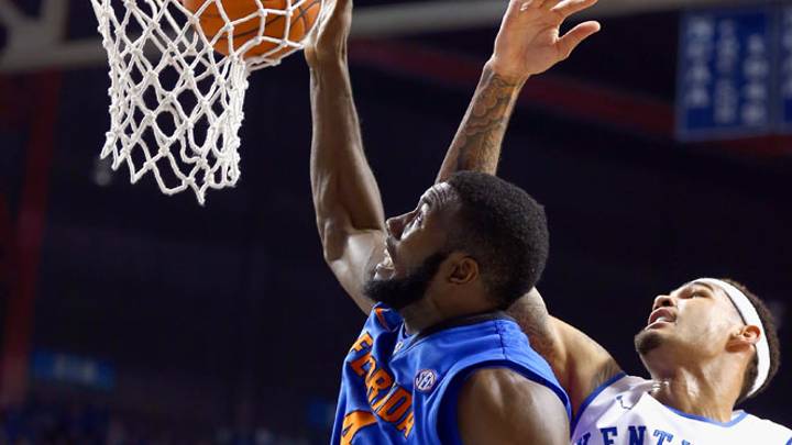 Gators' veterans learn from past losses in win over young Wildcats Gators' veterans learn from past losses in win over young Wildcats