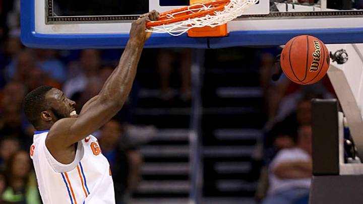 Florida, challenged by Albany, pulls away to win NCAA tournament opener Florida, challenged by Albany, pulls away to win NCAA tournament opener