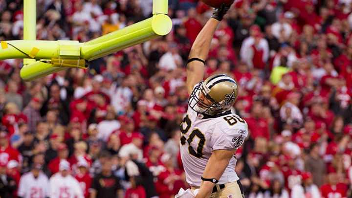 NFL to penalize players for dunking on field-goal posts starting next season