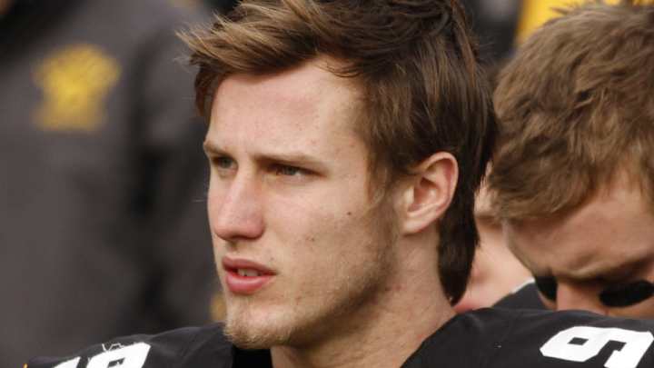 Iowa quarterback transfer Nic Shimonek picks Texas Tech