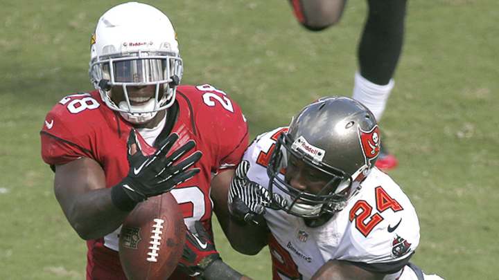 Report: Patriots, Eagles among teams interested in Darrelle Revis if he's released