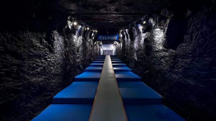 Bundesliga club Schalke turned their entrance tunnel into a coal mine