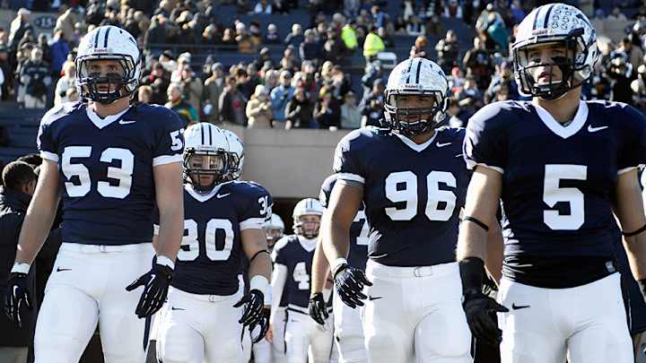 Yale punter deftly avoids block against Harvard