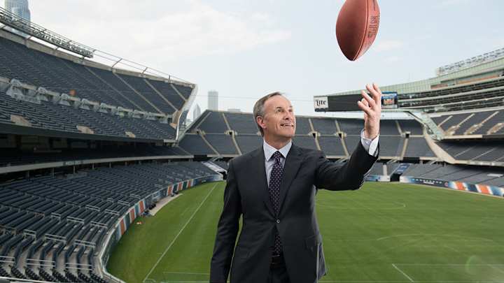 Former All-Pro safety Gary Fencik is now a star in the financial world