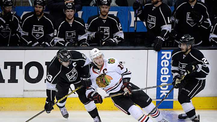 Top Line: Desperate Blackhawks; inspired Rangers; sad Habs; more links